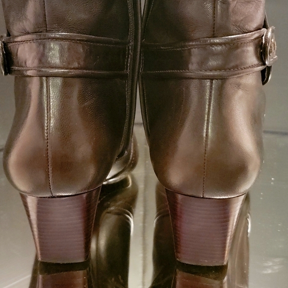 Cole Haan heel boots brown zippered sz 9.5 , 2in heel 11.5 tall . - Picture 5 of 12